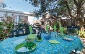 Cozy Apartment In Supetar With Wifi